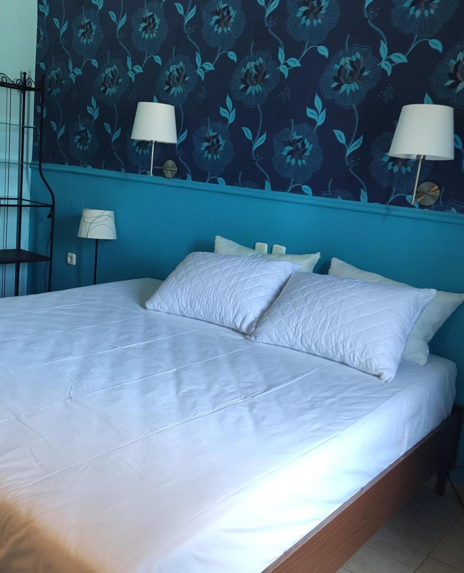 Okeania Seafront Rooms In กาเมนาวูร์ลา ภายนอก รูปภาพ