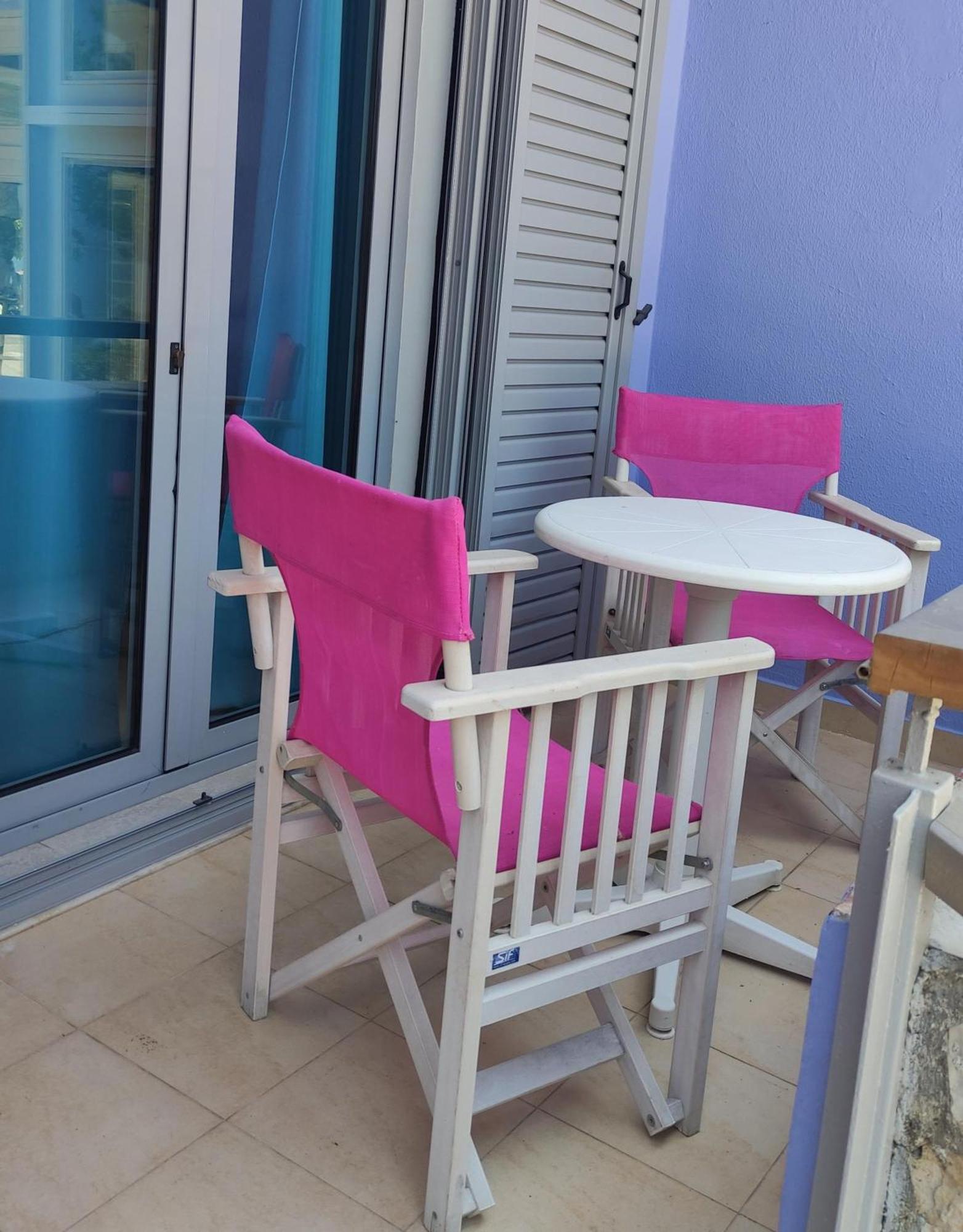 Okeania Seafront Rooms In กาเมนาวูร์ลา ภายนอก รูปภาพ