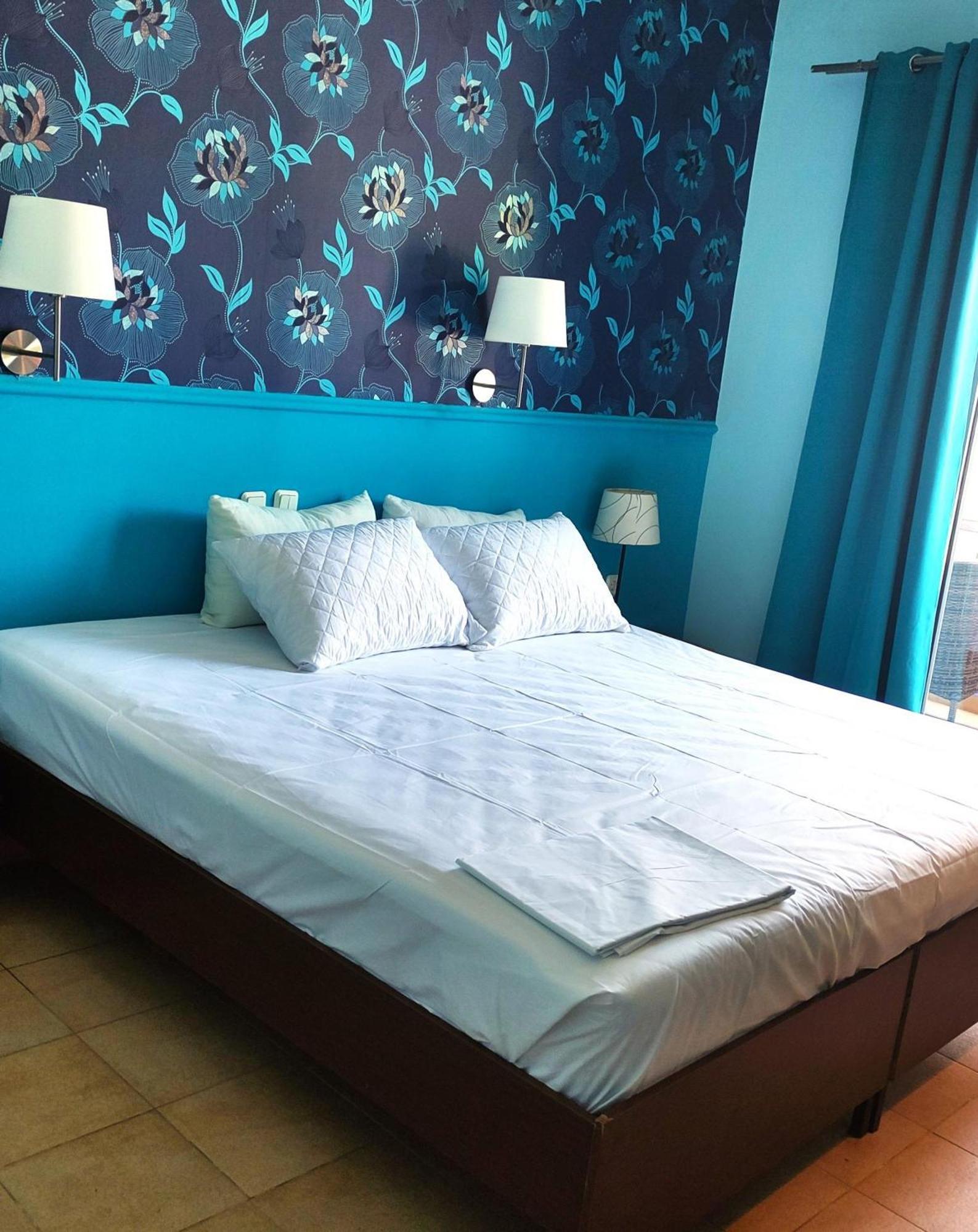 Okeania Seafront Rooms In กาเมนาวูร์ลา ภายนอก รูปภาพ